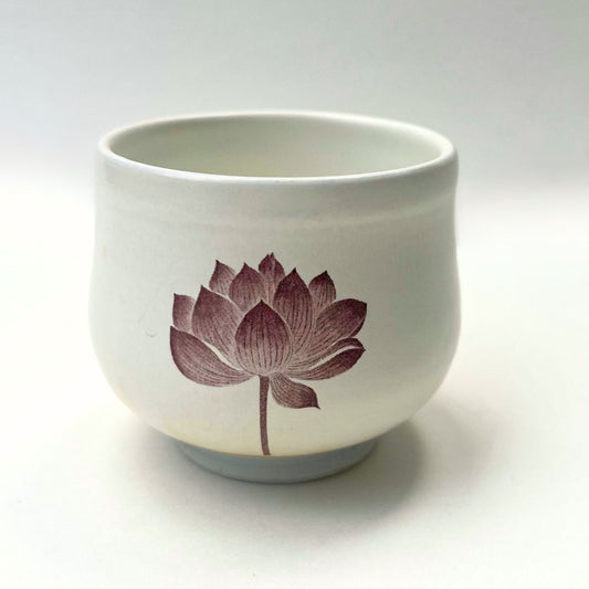 Gongfu Ceremonial Teacups (Iwasaki - lotus flower on porcelain)