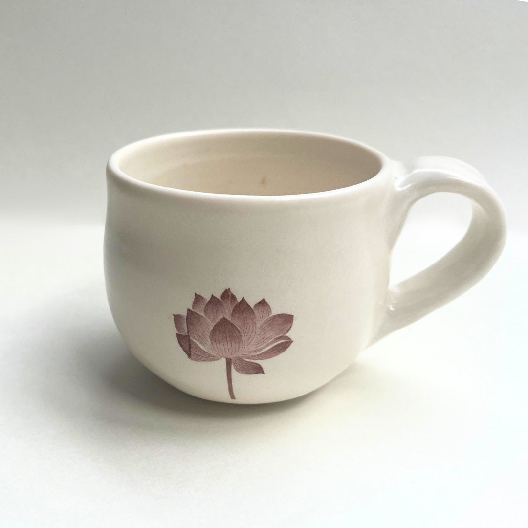 MUG, lotus on porcelalin (no. 4)