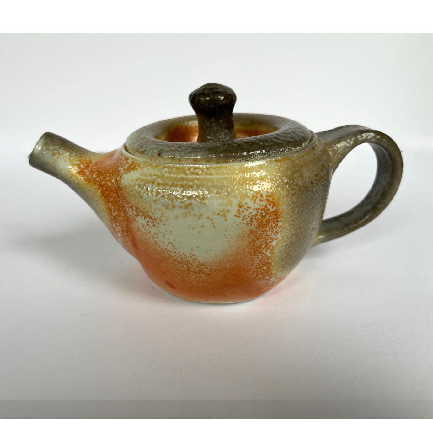 TEAPOT, soda-fired porcelain